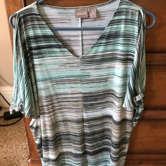 Chico’s cold shoulder top. Size 1 - Picture 1 of 3